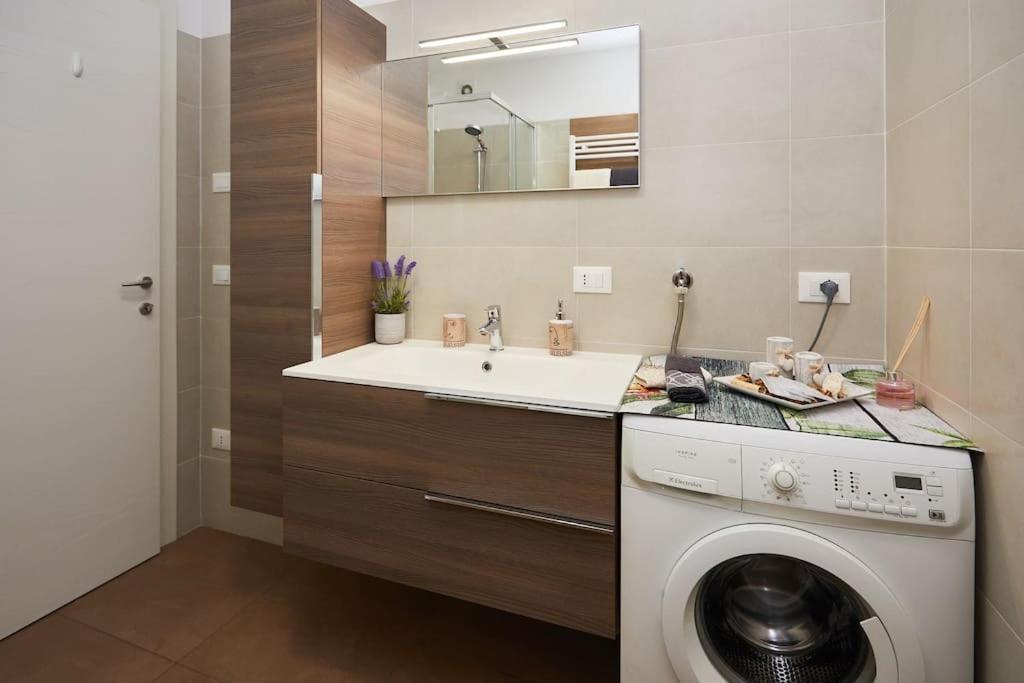 Center Aviano Comfort Suite Free Parking Wifi Екстериор снимка