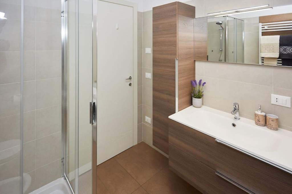 Center Aviano Comfort Suite Free Parking Wifi Екстериор снимка